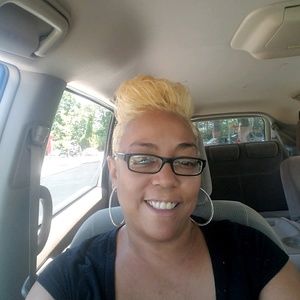 Meet your Posher, Josephine